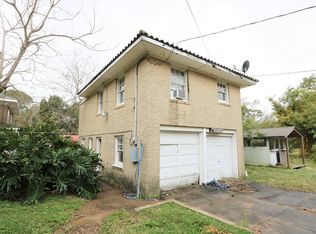 2149 Lakeshore Garage, Pt Arthur, TX 77640