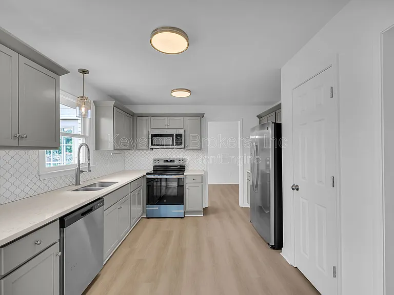 2341 Wall Rd — Photo 3