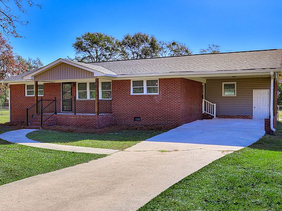 2nd image of 1034 Woodland Dr