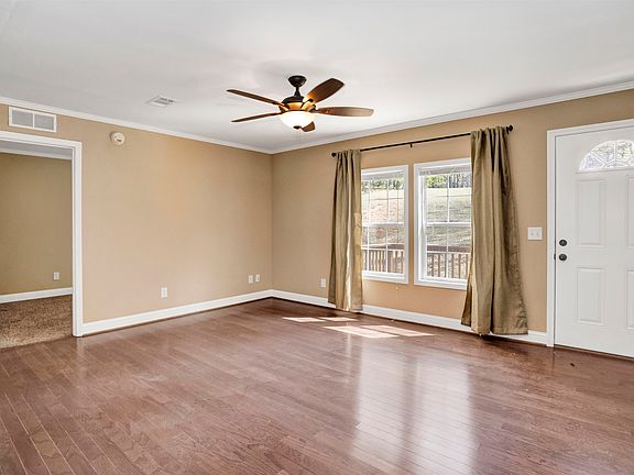 5th image of 1061 Pullman Cir