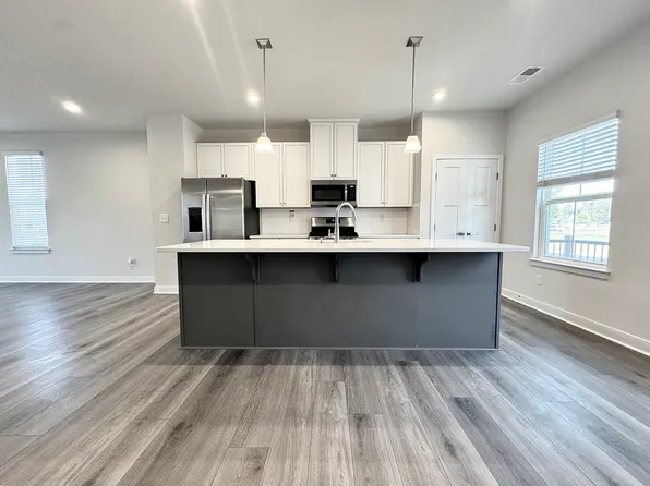 1423 Newell Towns Ln, Charlotte, NC 28262