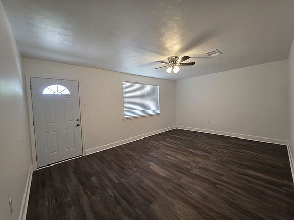 4th image of 517 Gassen St #1