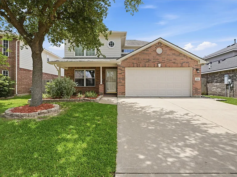 2605 Los Alamos Cir — Photo 2