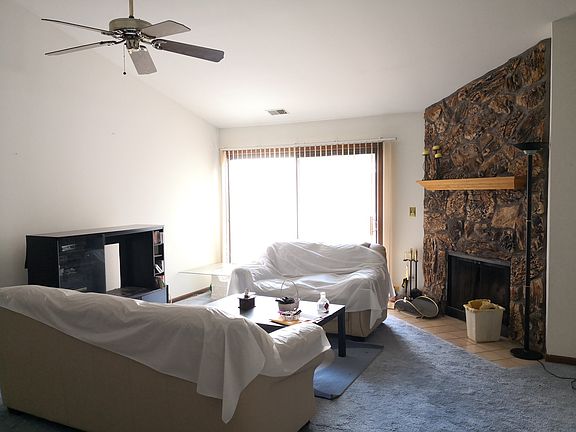 4th image of 1467 Fairlane Dr APT 2B