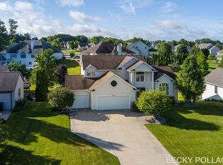 6174 Heath Cross Dr, Hudsonville, MI 49426
