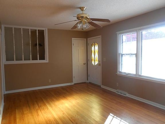 4th image of 11770 Johnson Dr