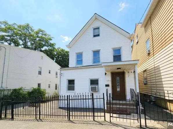 109 N 7th St, Paterson, NJ 07522