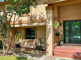 13 Chestnut Cir #13, Hollywood, FL 33026