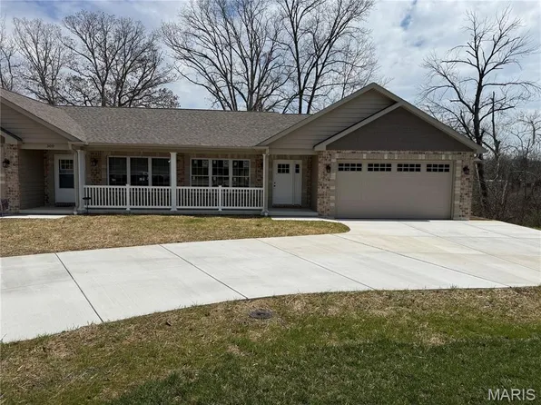 302 Anthony Cir, House Springs, MO 63051