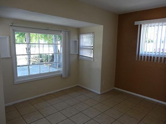 2nd image of 333 N Buena Vista St