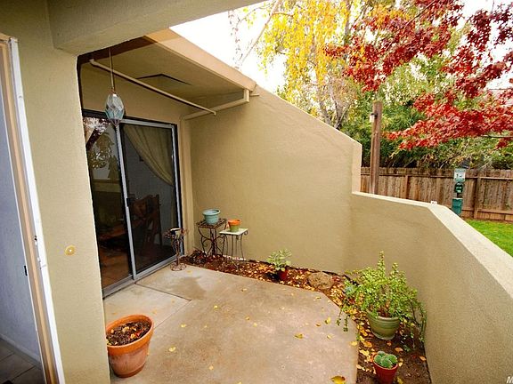 4th image of 5226 Hemlock St APT 12