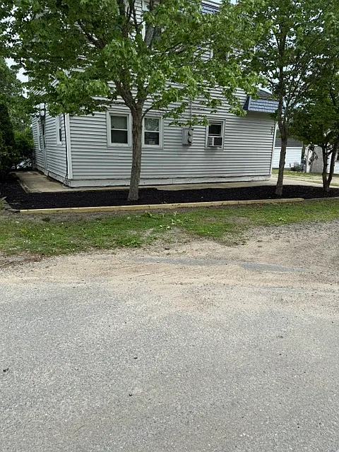 43 Agawam Lake Shore Dr #B
