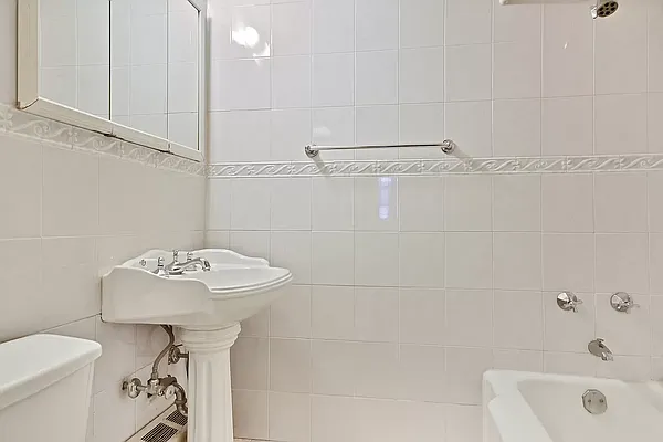 Rented by Compass | media 6