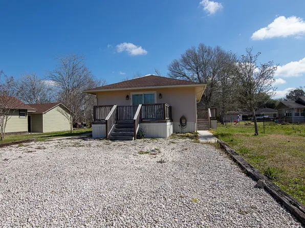 655 Mitchell St, Sour Lake, TX 77659