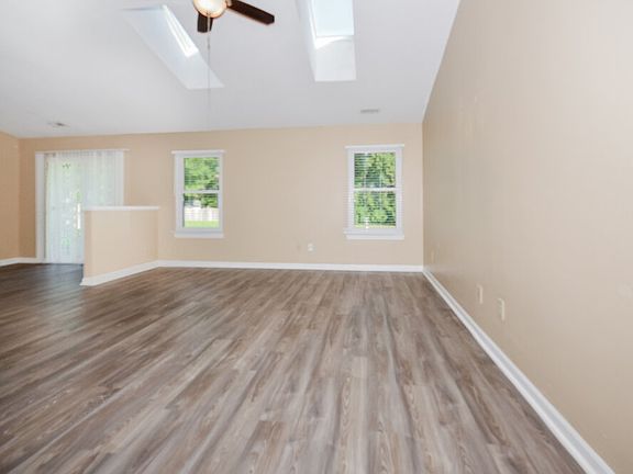 4th image of 9012 Lighthorse Dr