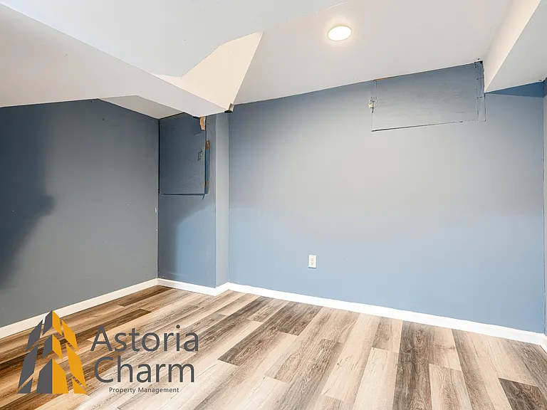 23 S Augusta Ave — Photo 33