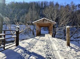 9501 Campton Rd, Stanton, KY 40380