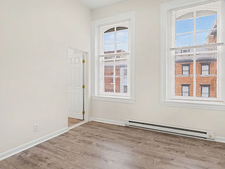 117 West Saratoga Street — Photo 10