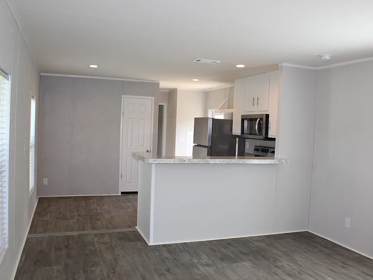 4705 Avenue R — Photo 6