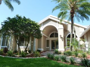 3543 Shoreline Cir, Palm Harbor, FL 34684