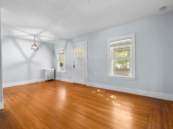 56 Hawthorne Ave #1, Hamden, CT 06517
