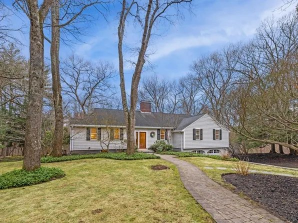 25 Apple Hill Ln, Lynnfield, MA 01940