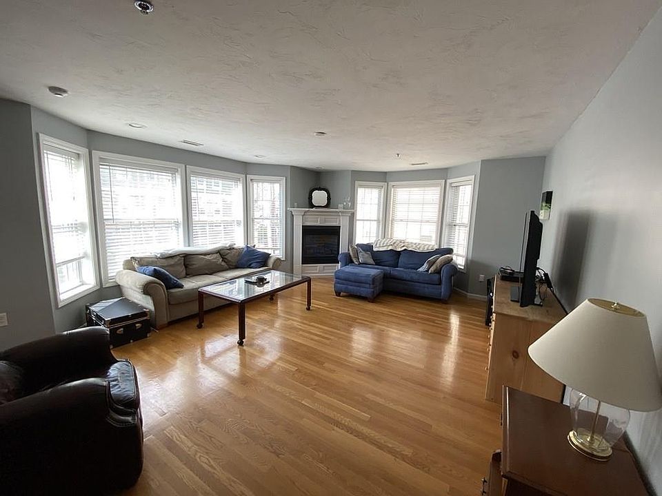1st image of 10 Saco St Unit 3