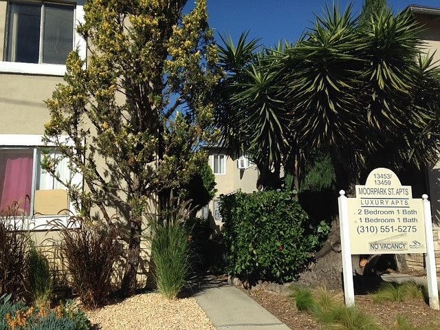 1st image of 13459 Moorpark St APT 4
