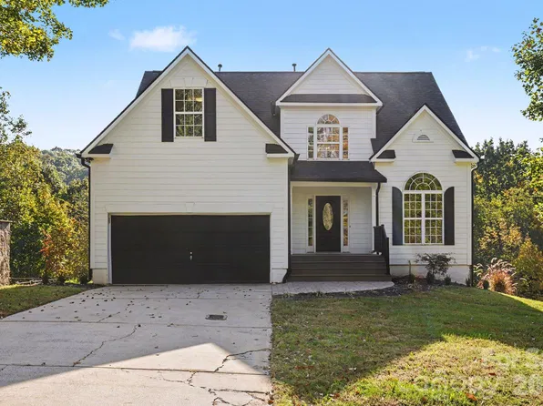 14107 Pine Harbor Rd, Charlotte, NC 28278