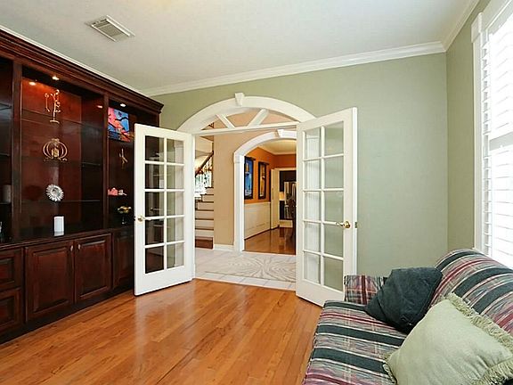 5th image of 22770 Shannon Falls Ct