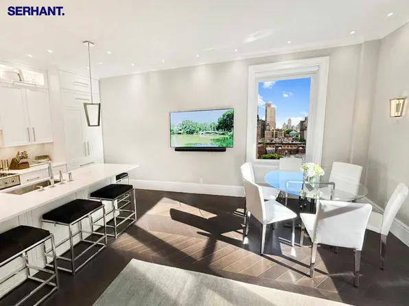 140 West 69th Street image 3 of 18