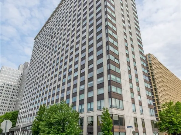 320 Fort Duquesne Blvd APT 14E, Pittsburgh, PA 15222