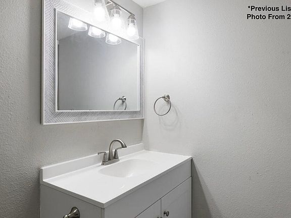 5th image of 411 W Page Street