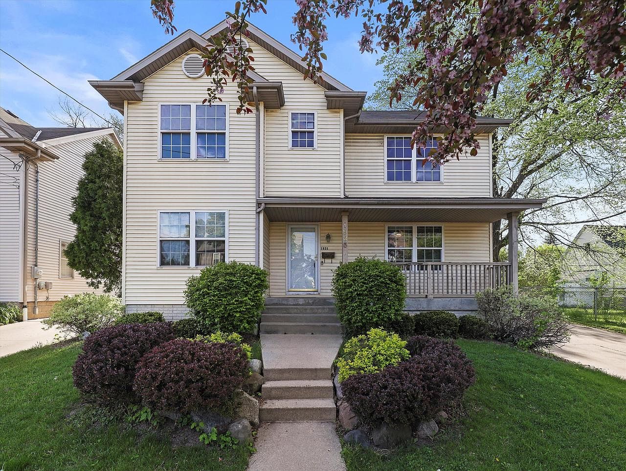 1935 North 22nd STREET, Milwaukee, WI 53205 | Zillow