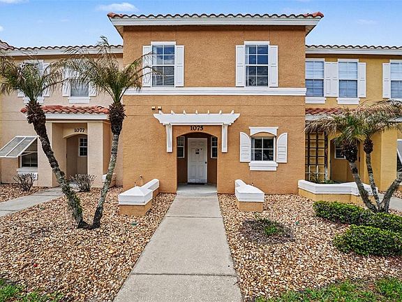 2nd image of 1077 Park Ridge Cir