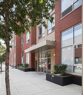 Sold by Compass | media 17
