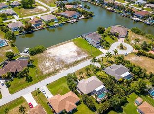 3910 SW 25th Pl, Cape Coral, FL 33914