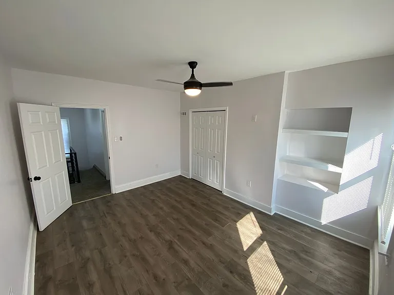 1725 Monument St — Photo 28