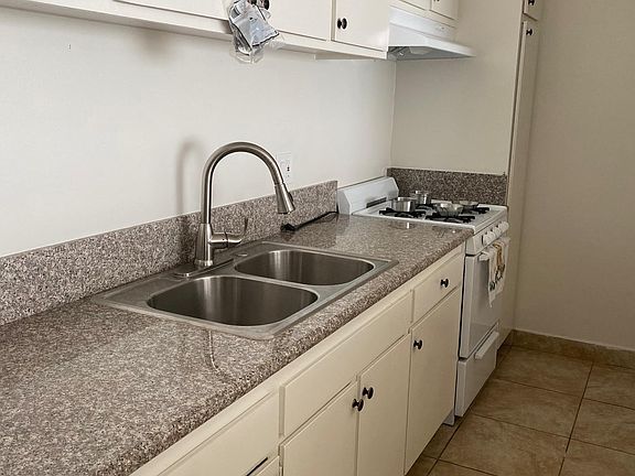 2nd image of 16141 Vanowen St #209