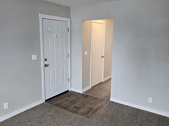 3rd image of 110 Michael Ln APT 201