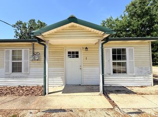 4663 Missouri 19 - 1, Cuba, MO 65453