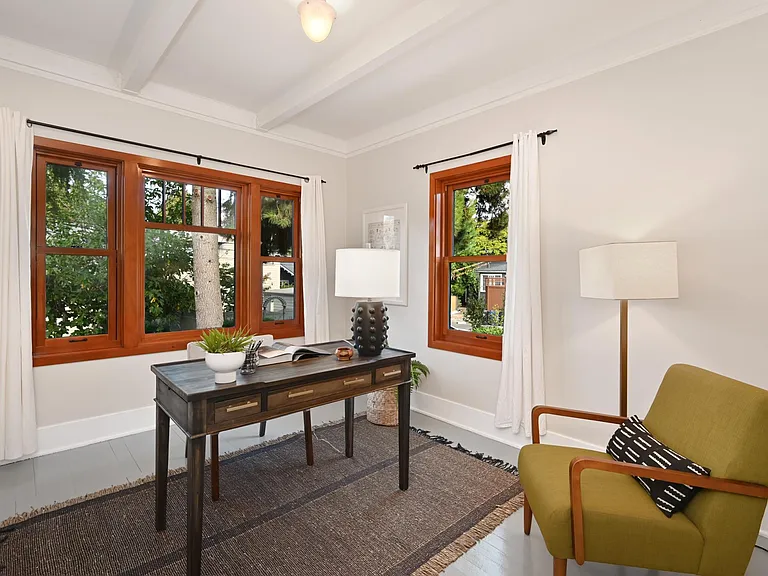 517 W Pleasant Pl — Photo 10