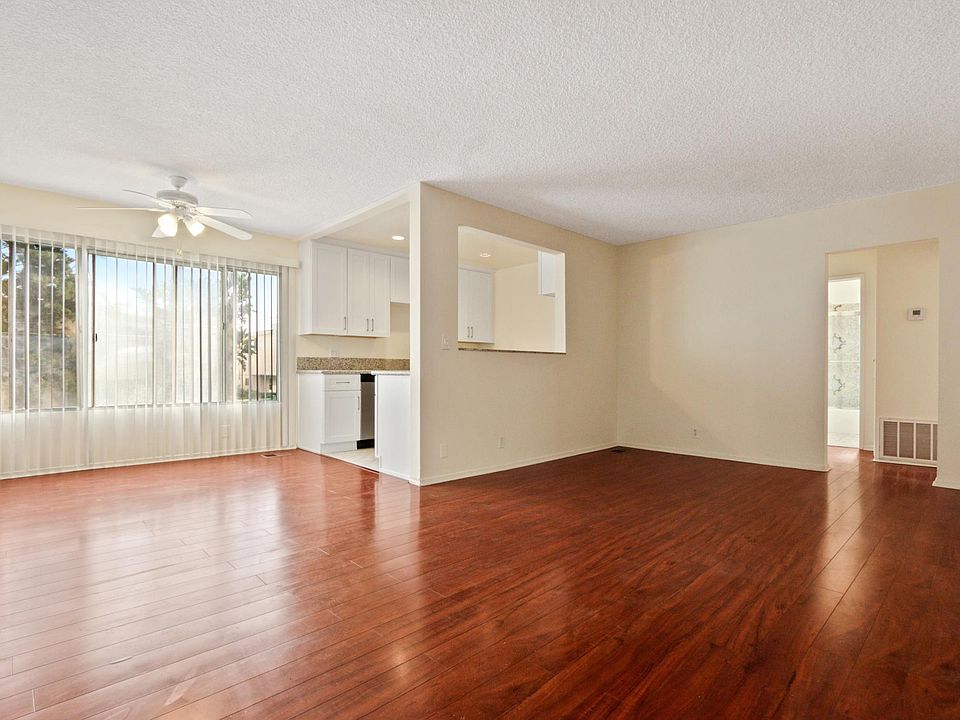 1st image of 1129 S Oakhurst Dr #100
