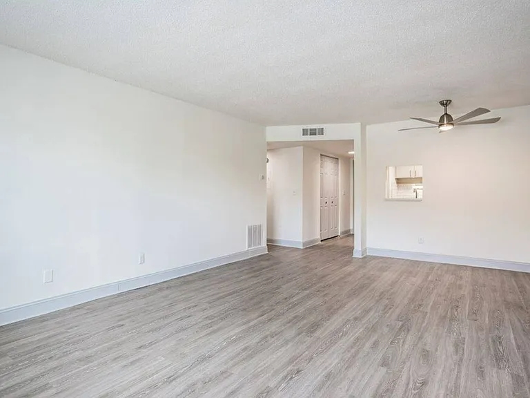 1x1 Renovated Living Room