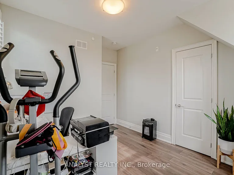 10425 Islington Ave #218 — Photo 25