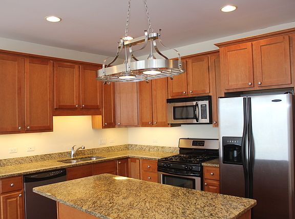 5th image of 3022 N Harlem Ave APT 4S