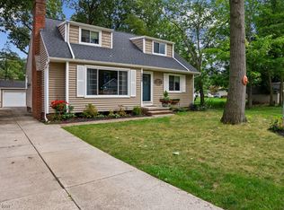 26522 Normandy Rd, Bay Village, OH 44140