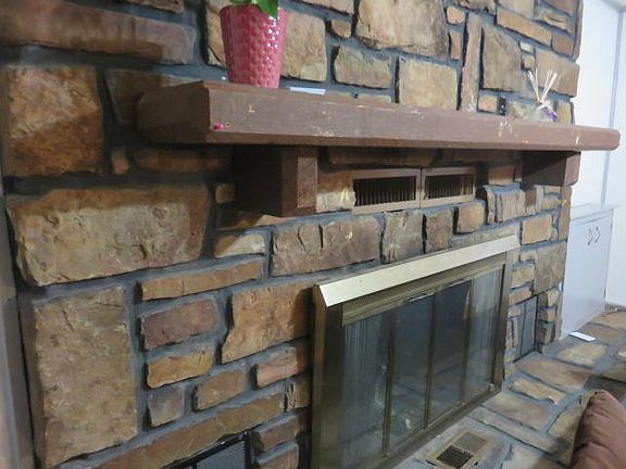 5th image of 102 Oak Ct