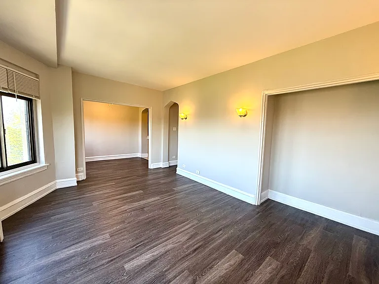 1033 W Loyola Ave #501 — Photo 2