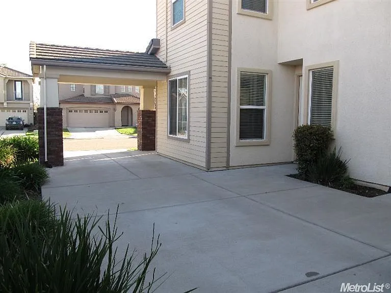 1232 Berry Creek Rd — Photo 3